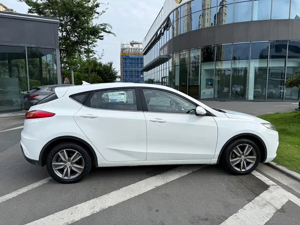 Changan Eado XT 2019 — фото 12
