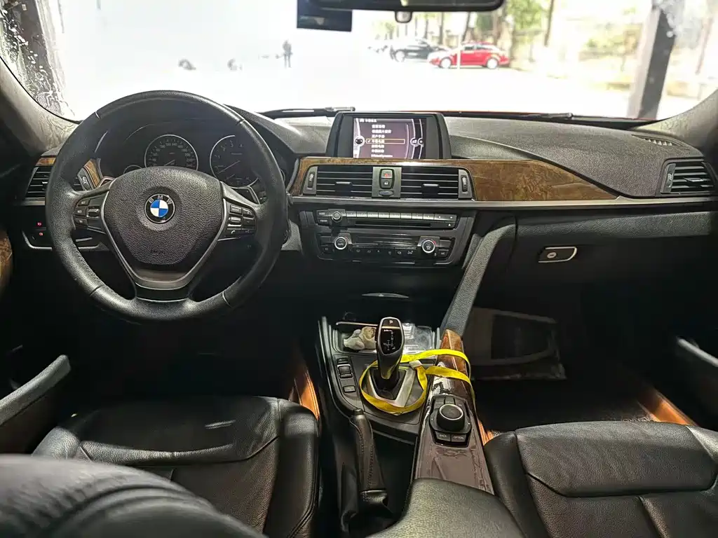 BMW 3 Series 2014 — фото 8