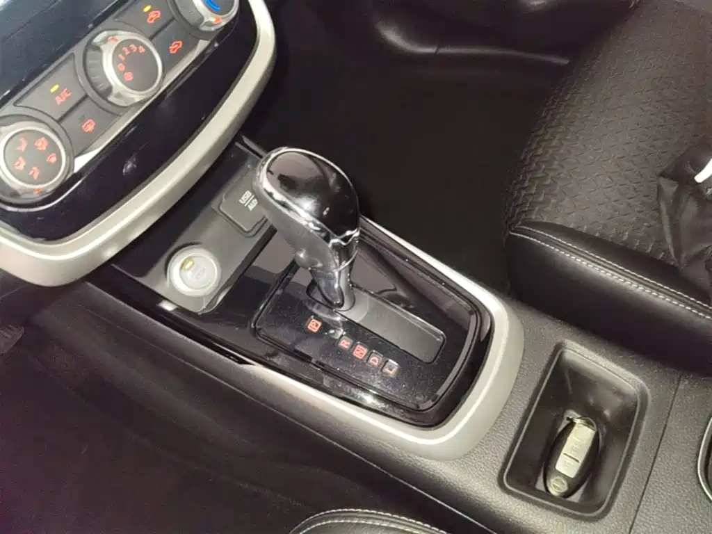 Nissan Tiida 2016 — фото 14