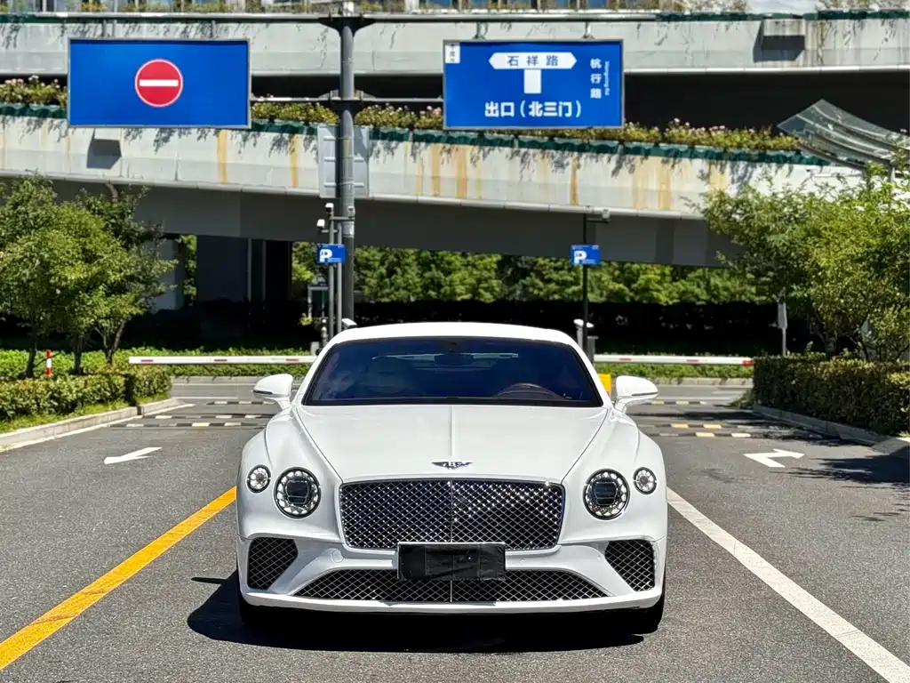 Bentley Continental 2022