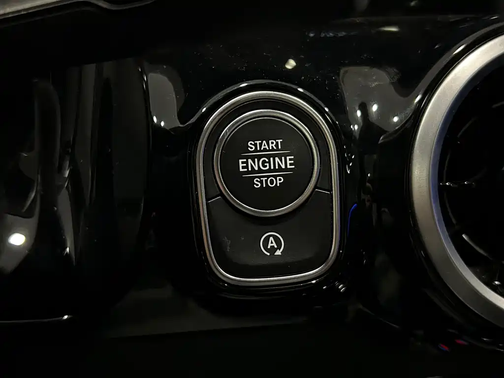 Mercedes-Benz GLA 2023 — фото 16