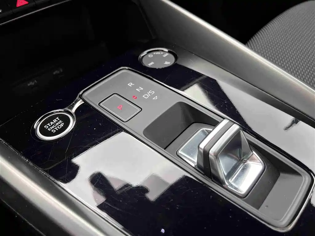 Audi A3 2021 — фото 12