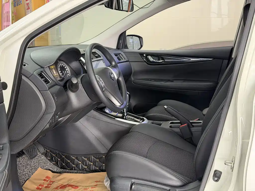 Nissan Tiida 2017