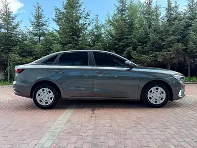 Geely Emgrand 2024