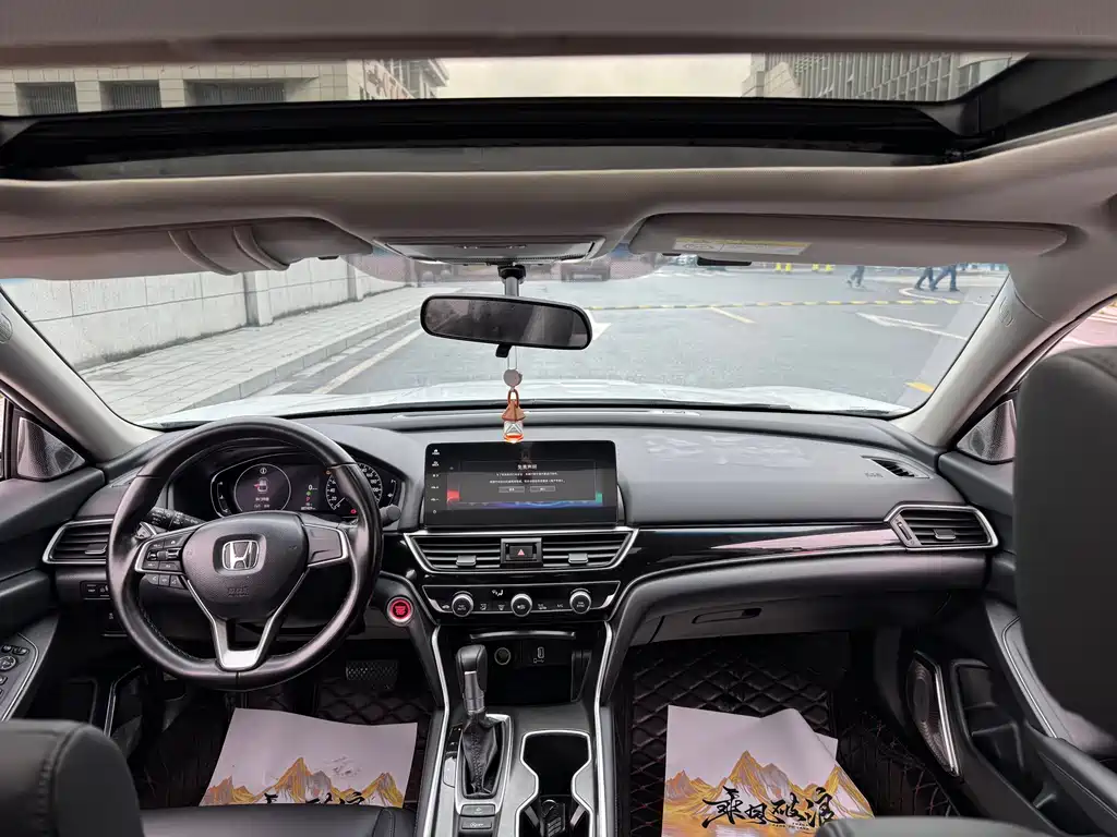 Honda Accord 2023 — фото 15