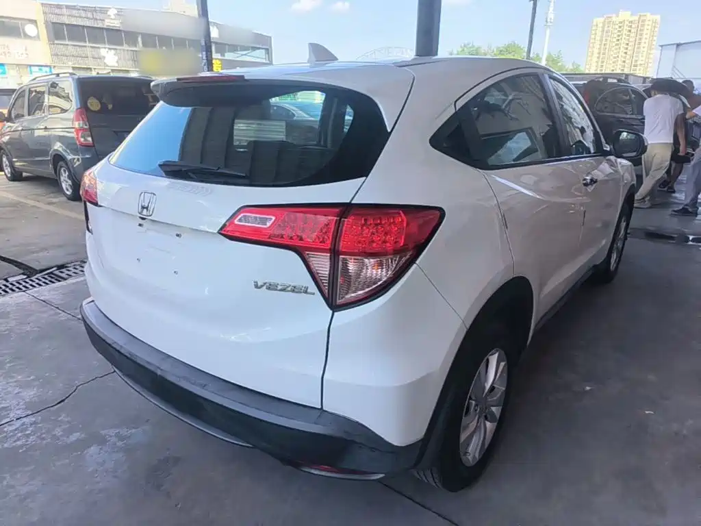Honda Vezel 2016 — фото 7