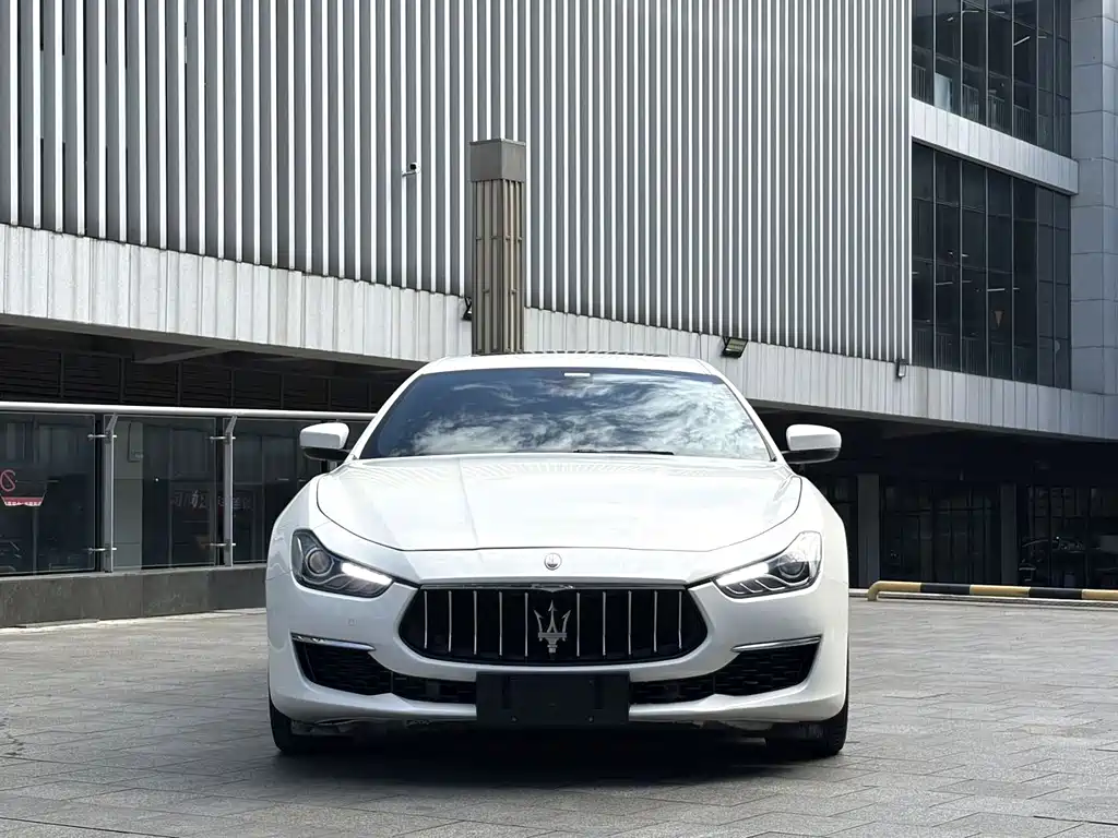 Maserati Ghibli 2019 — фото 2
