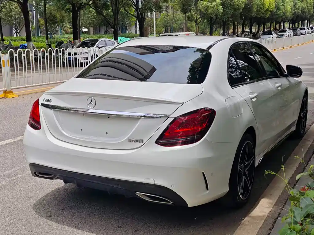 Mercedes-Benz C-Class 2020