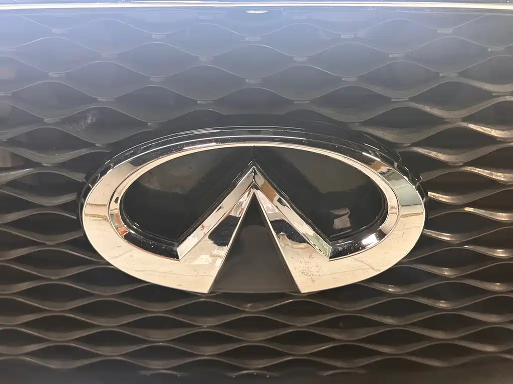 Infiniti Q50L 2016 — фото 17