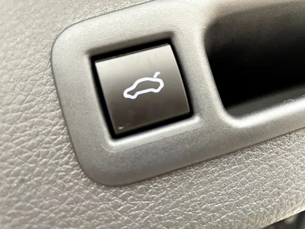 Toyota Sienna 2025 — фото 25
