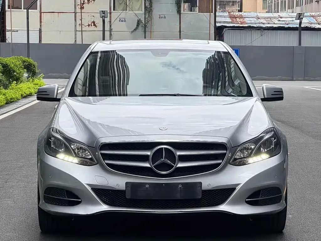 Mercedes-Benz E-Class 2013 — фото 2