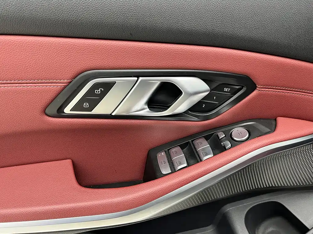 BMW 3 Series 2023 — фото 13