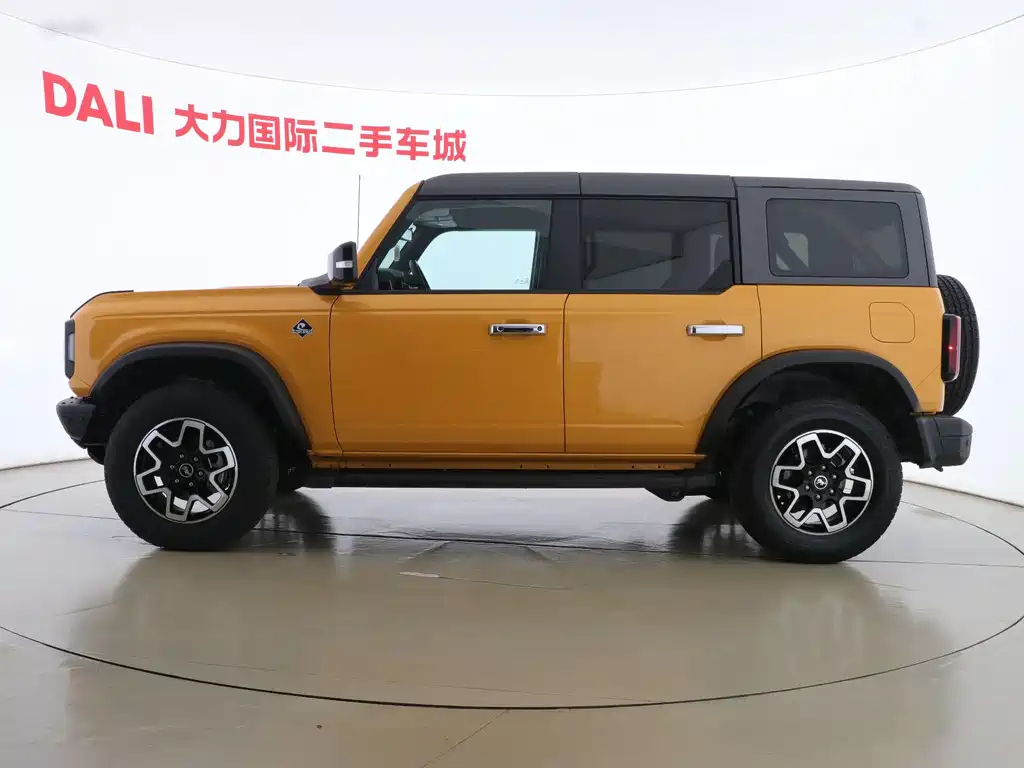 Ford Bronco 2025 — фото 13