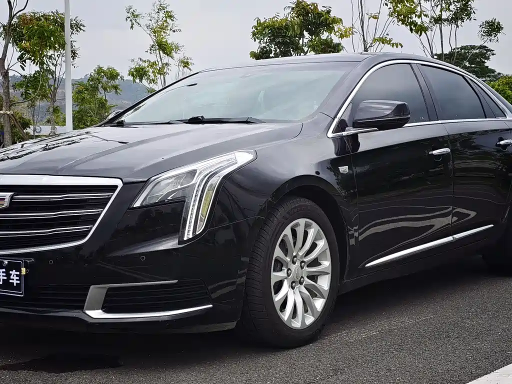 Cadillac XTS 2018 — фото 2
