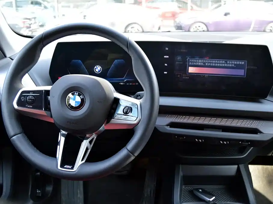 BMW 2 Series 2025 — фото 11