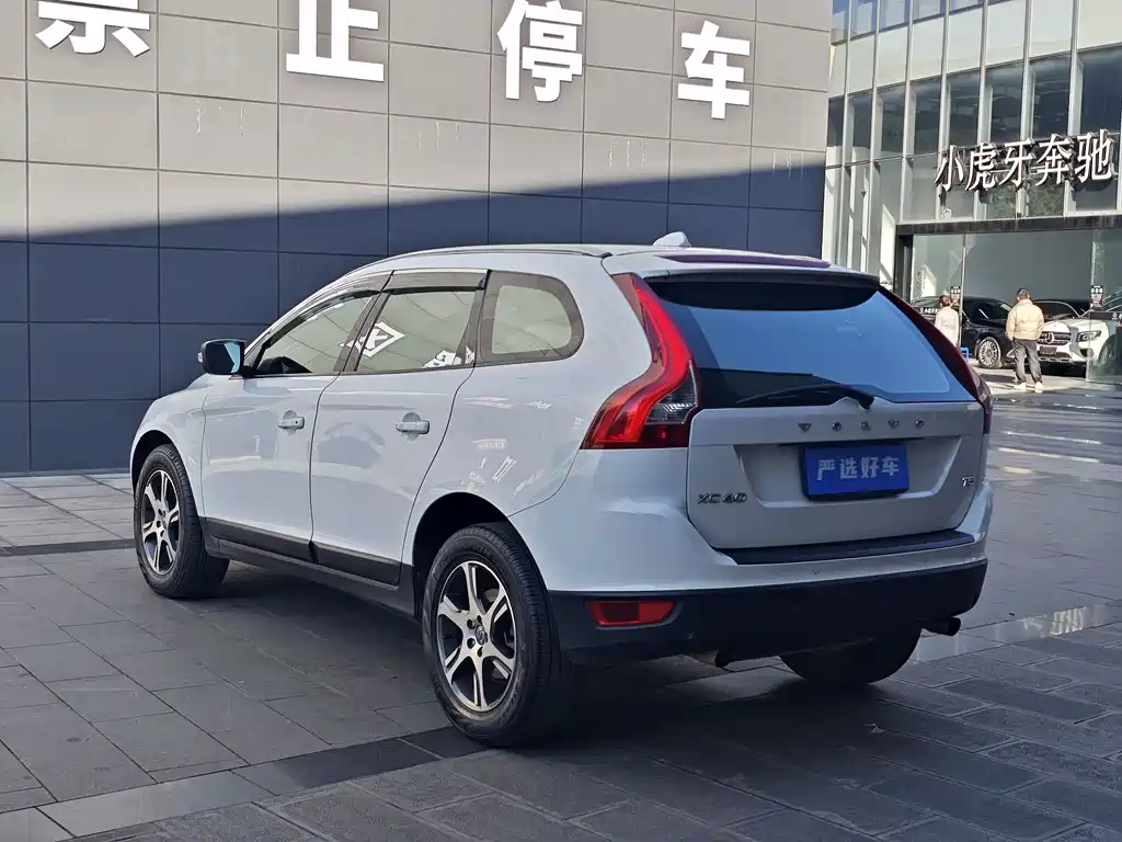 Volvo XC60 2013 — фото 7