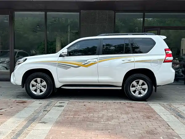 Toyota Prado 2015