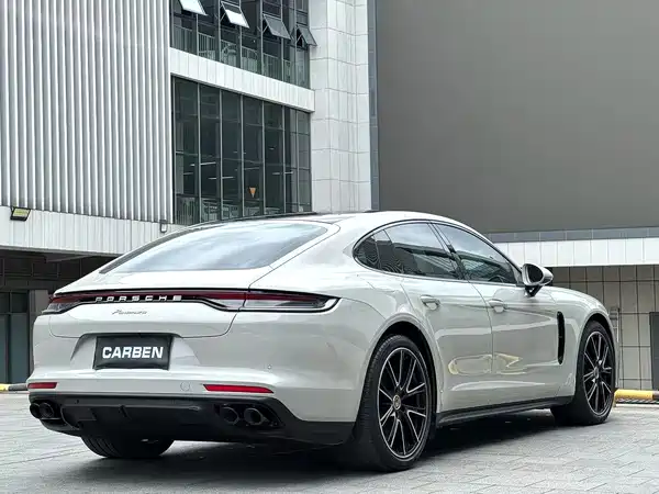 Porsche Panamera 2022