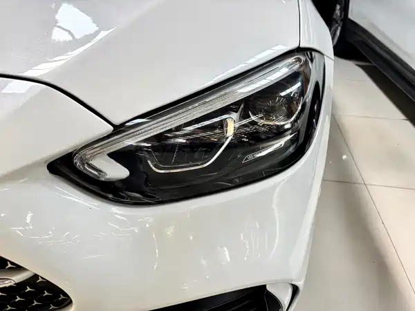 Mercedes-Benz C-Class 2023
