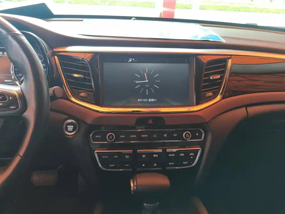 GAC Trumpchi GS8 2019 — фото 13