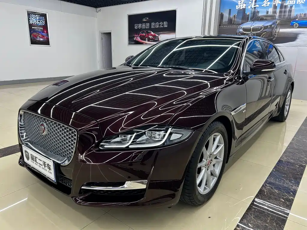 Jaguar XJ 2017 — фото 1