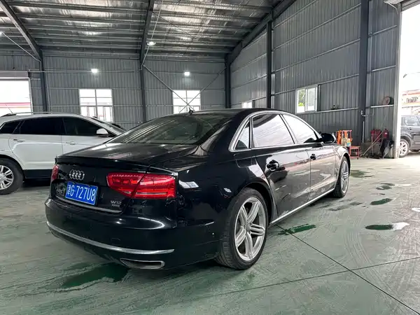 Audi A8 2011