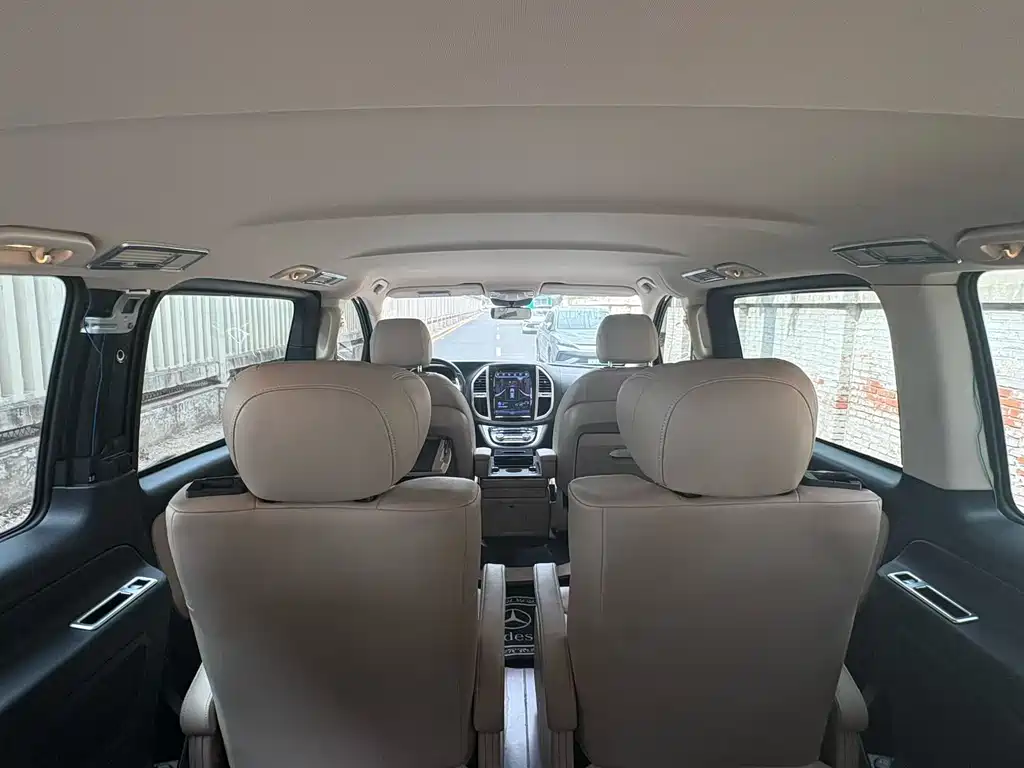 Mercedes-Benz Vito 2018 — фото 8