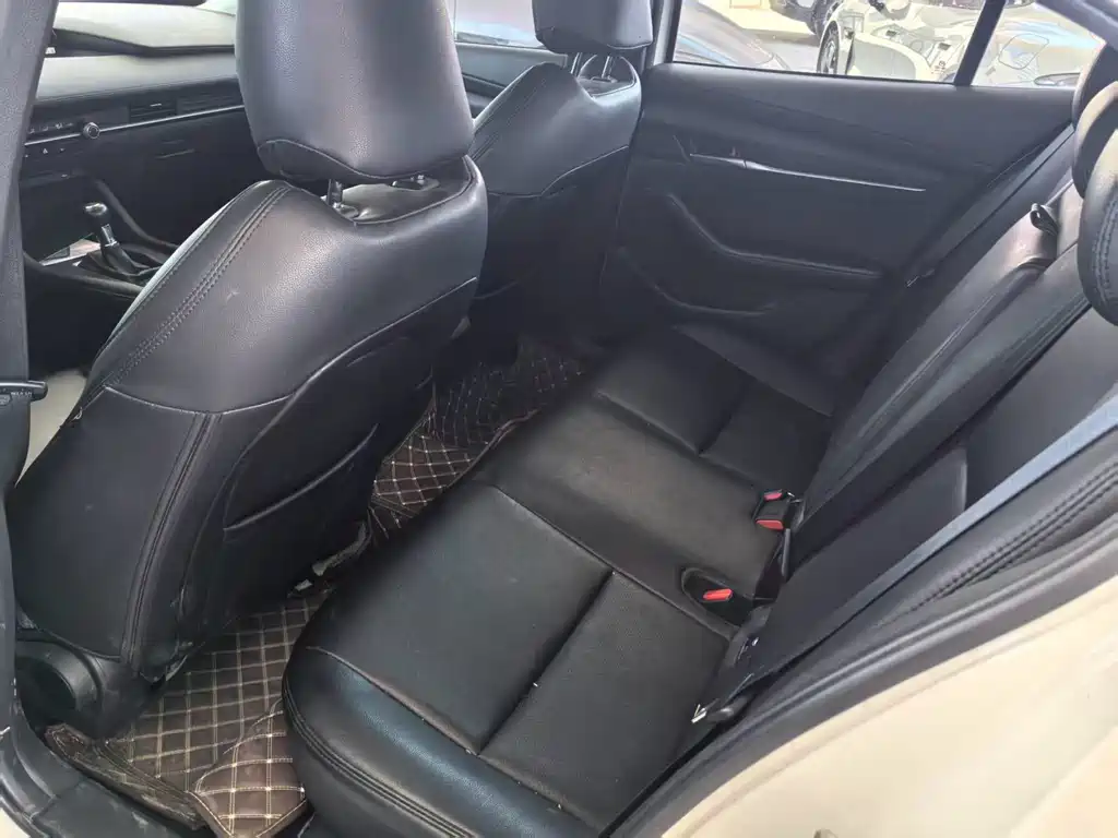 Mazda 3 Axela 2021