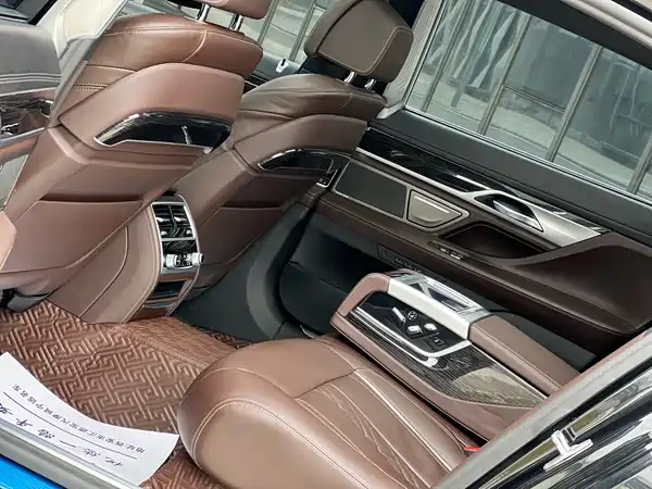 BMW 7 Series 2019