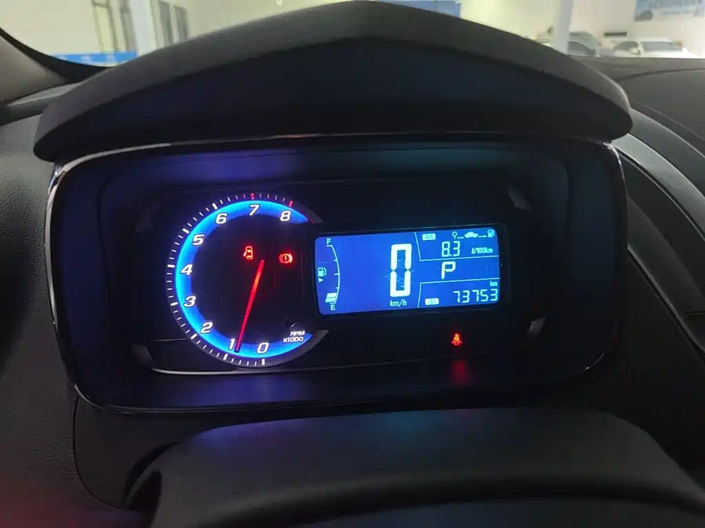 Chevrolet Trax 2016 — фото 12