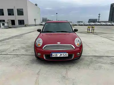 MINI MINI 2011