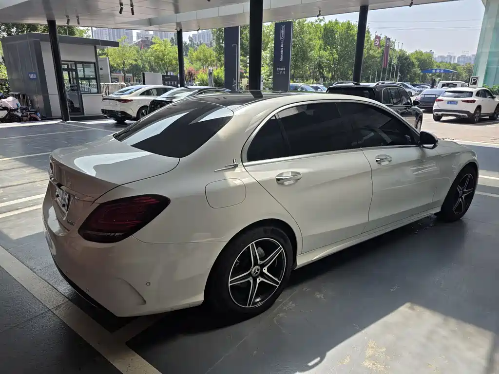 Mercedes-Benz C-Class 2021 — фото 10