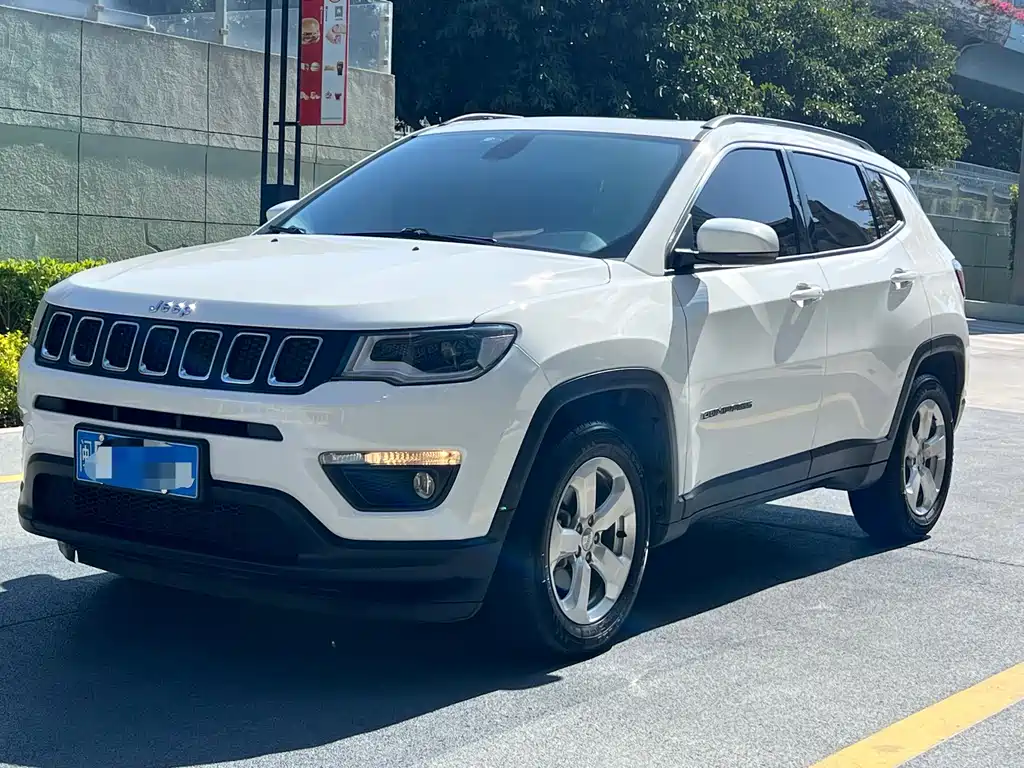 Jeep Compass 2019 — фото 3