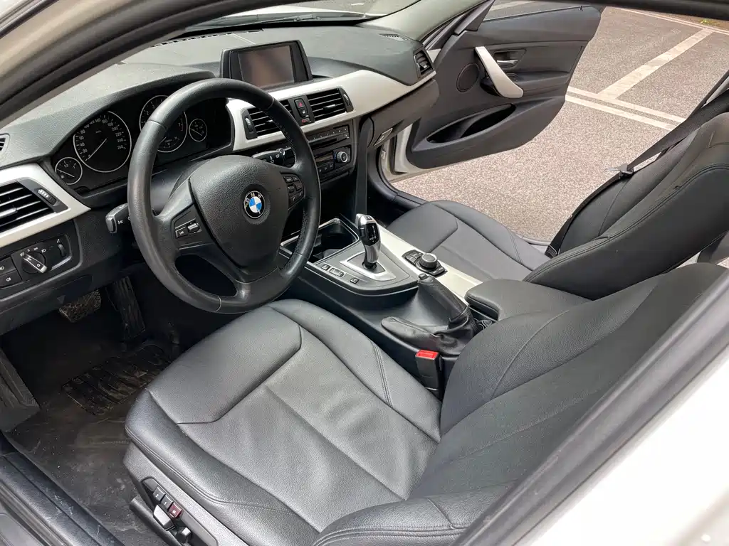 BMW 3 Series 2014 — фото 10