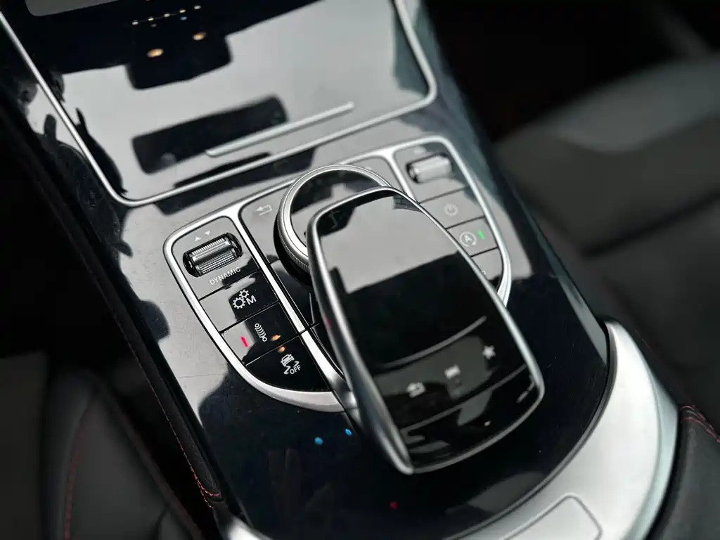 Mercedes-Benz GLC AMG 2017 — фото 17