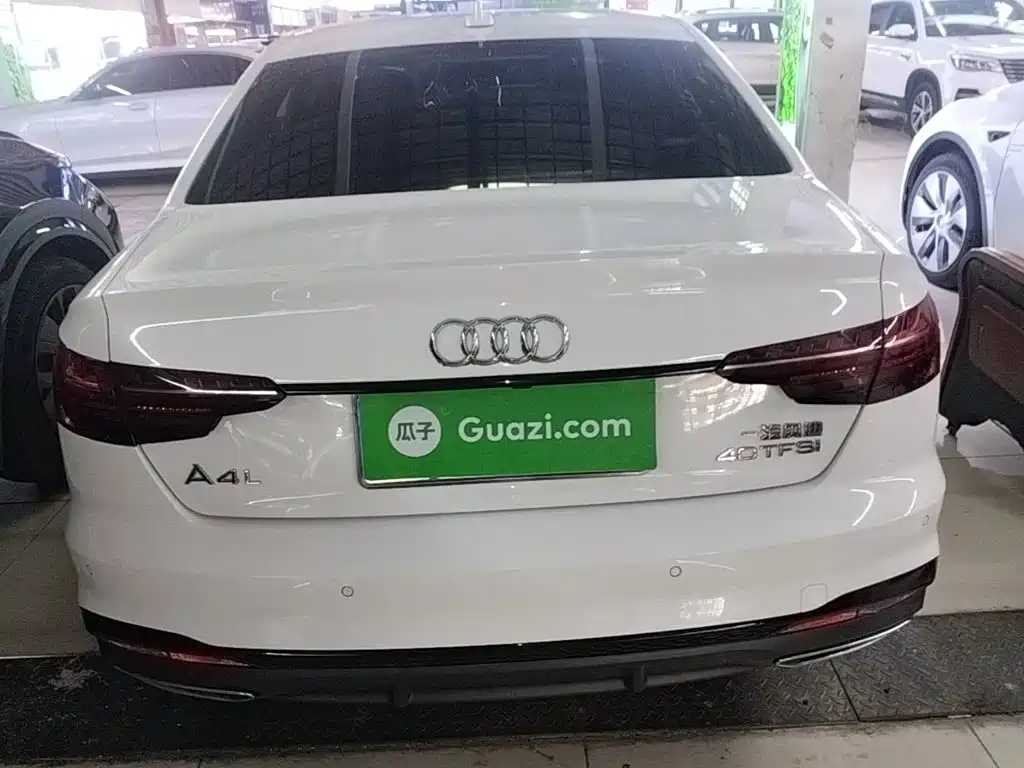Audi A4L 2023