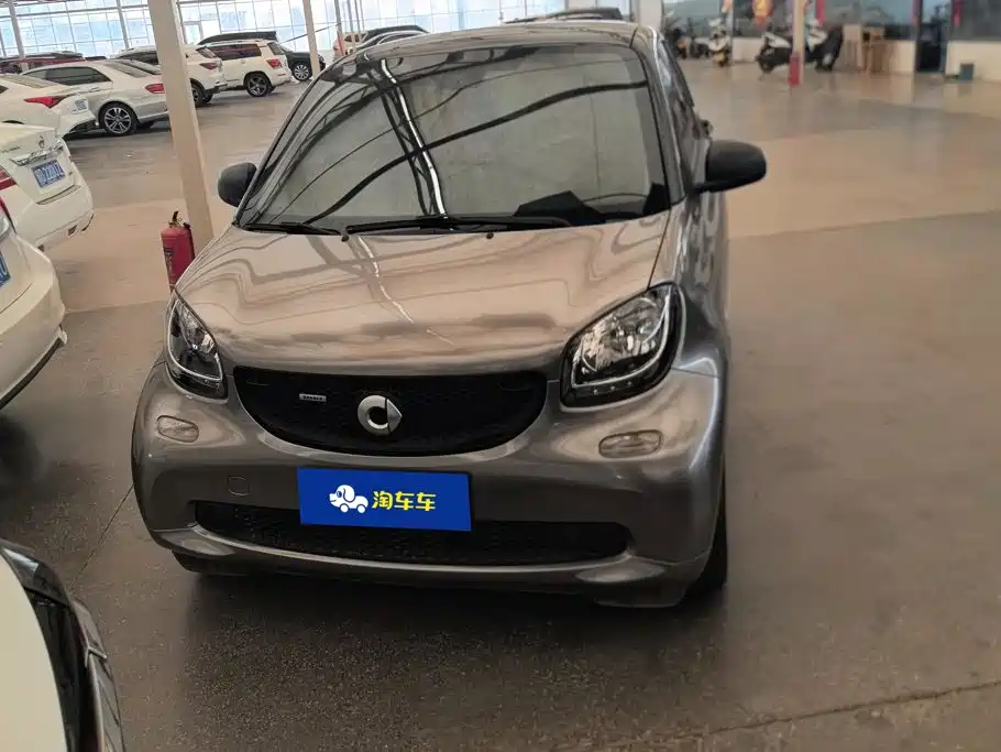 smart fortwo 2019 — фото 2