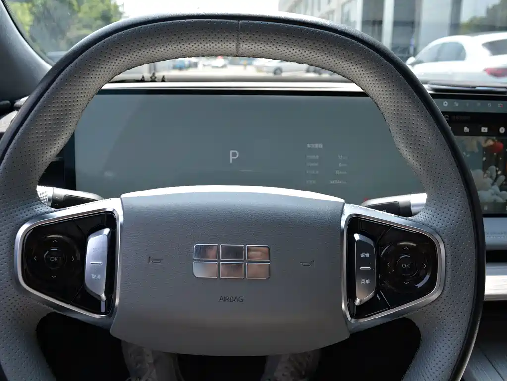 Geely Galaxy E8 2025 — фото 12