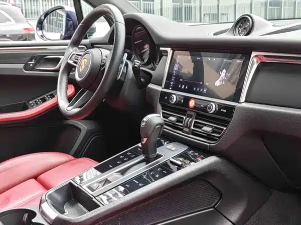 Porsche Macan 2023