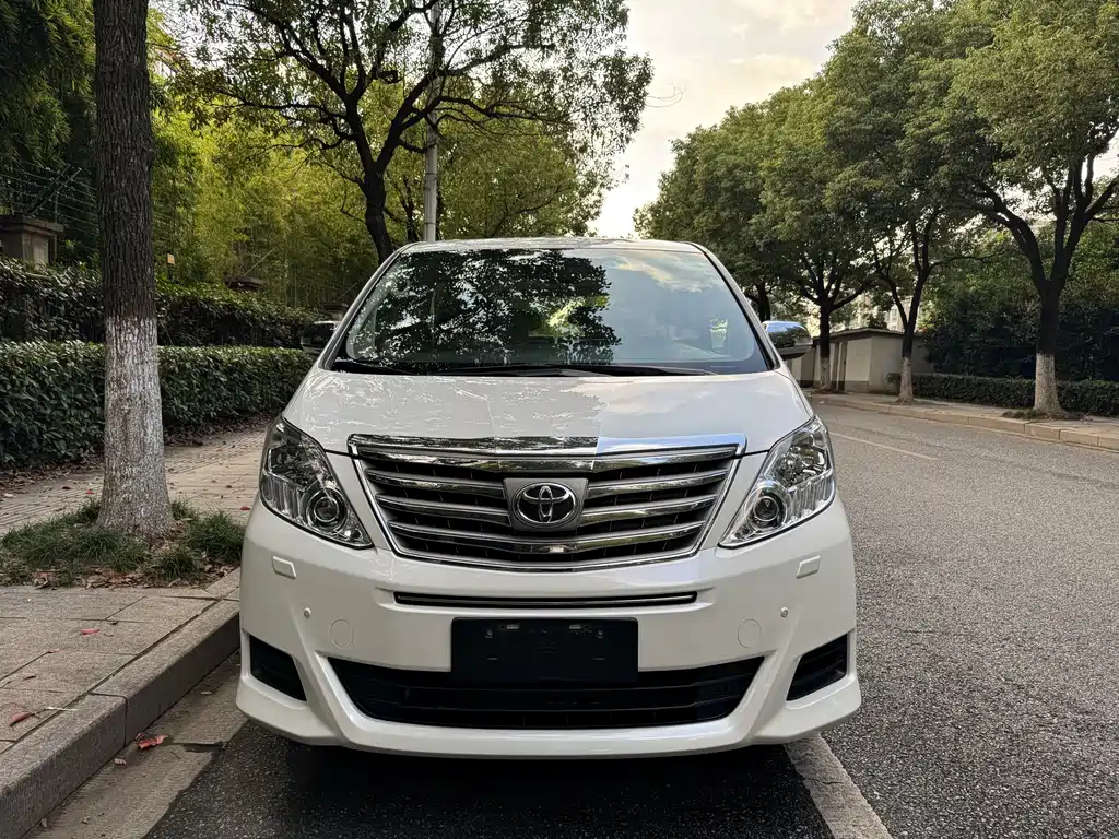 Toyota Alphard 2016 — фото 2