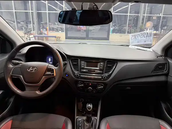 Hyundai Verna 2017