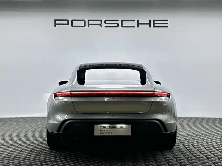 Porsche Taycan 2021 — фото 5
