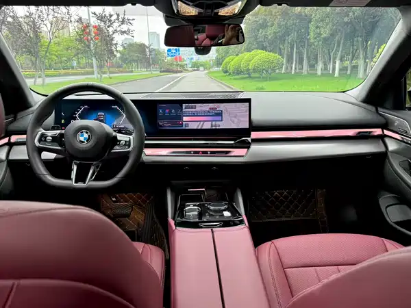 BMW 5 Series 2025