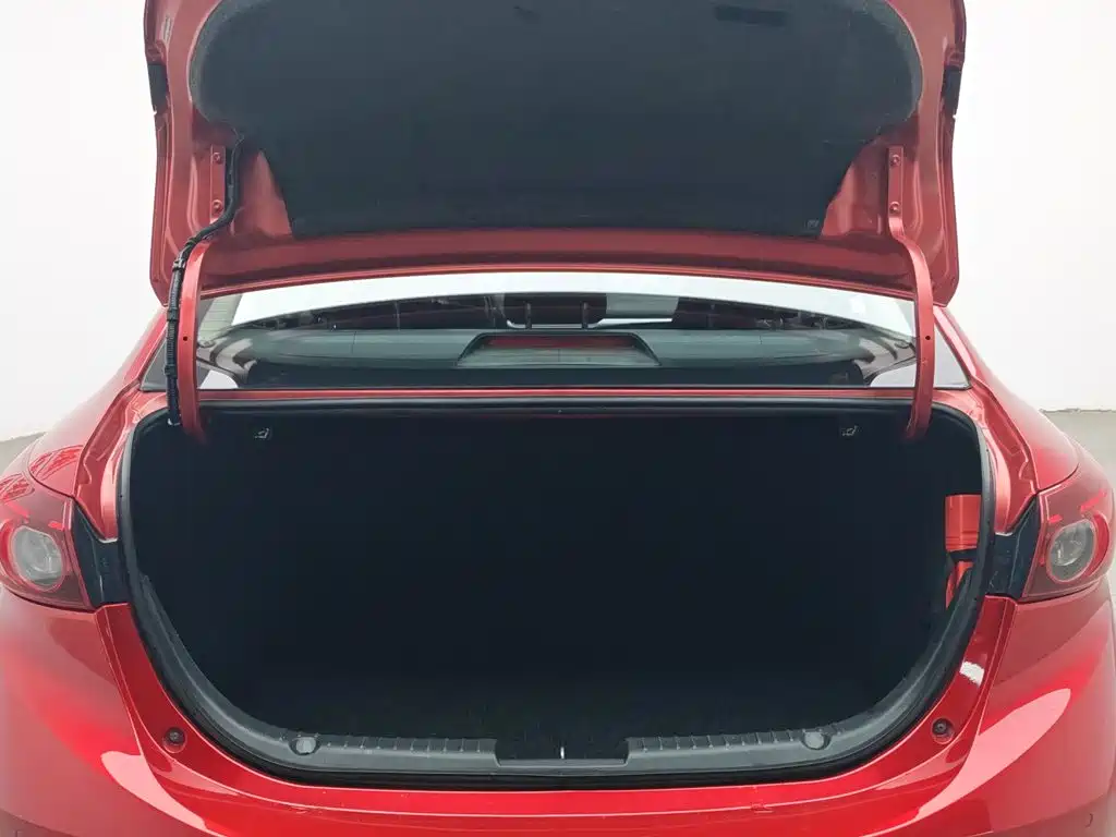 Mazda 3 Angkesela 2017 — фото 16