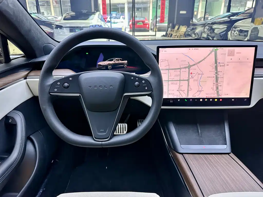 Tesla Model S 2024 — фото 12