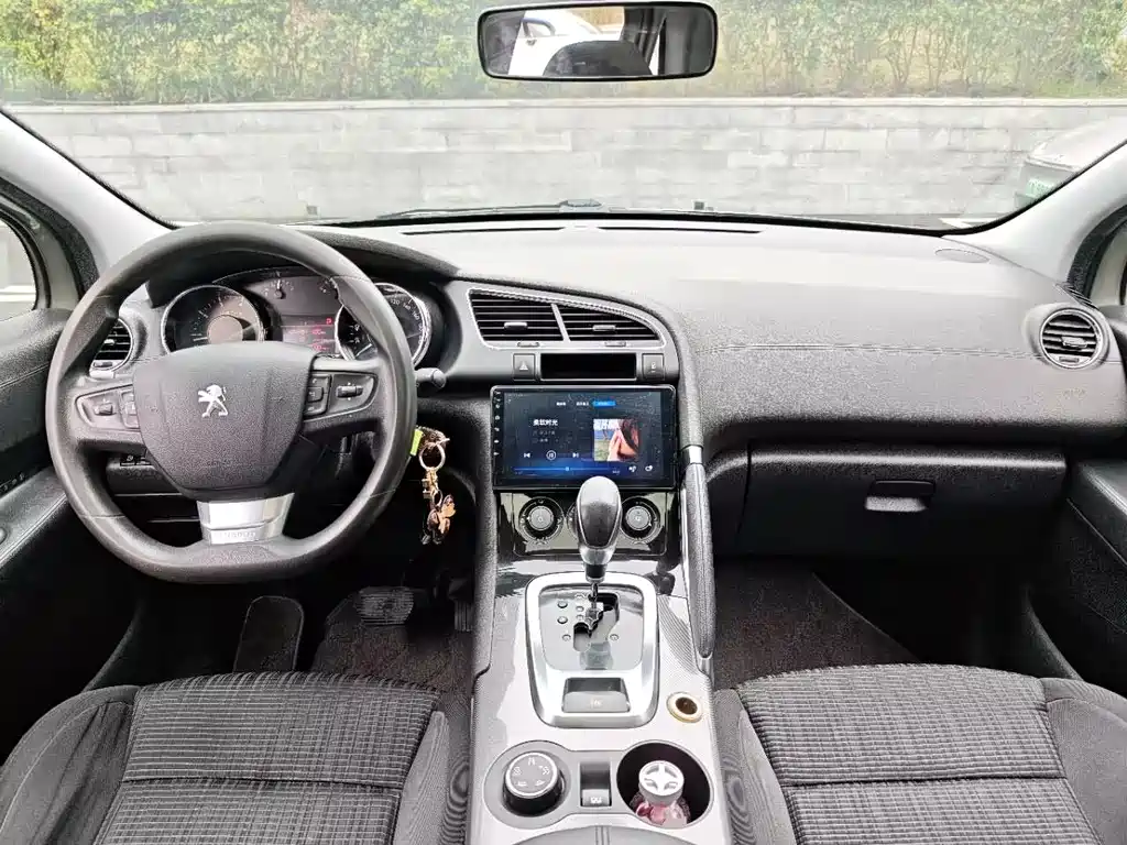 Peugeot 3008 2016 — фото 13