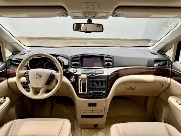 Nissan Quest 2017