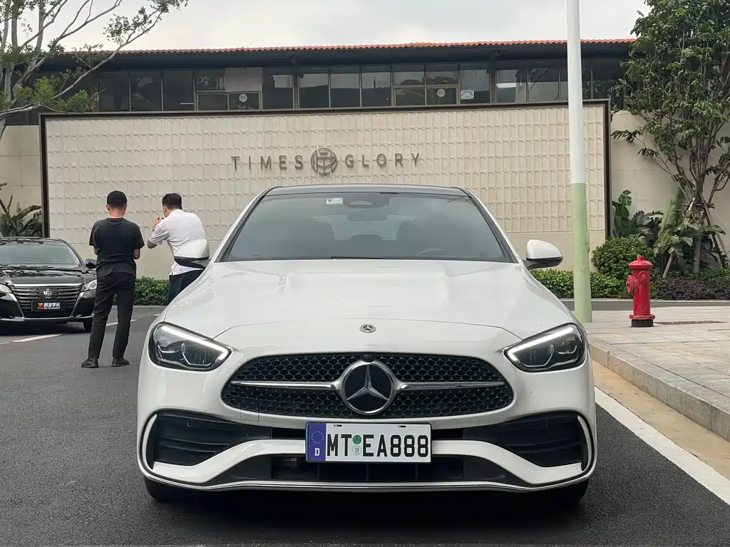 Mercedes-Benz C-Class 2022 — фото 2
