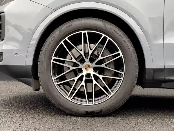 Porsche Cayenne 2024
