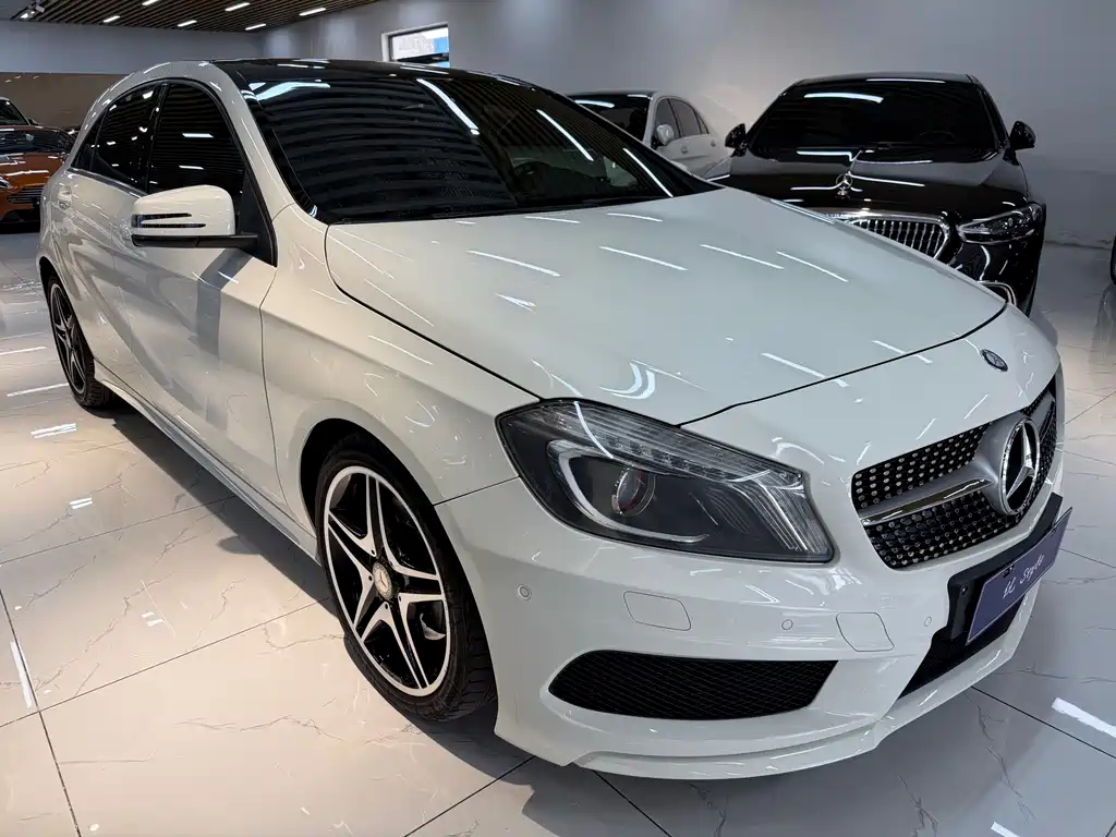 Mercedes-Benz A-Class 2016 — фото 1